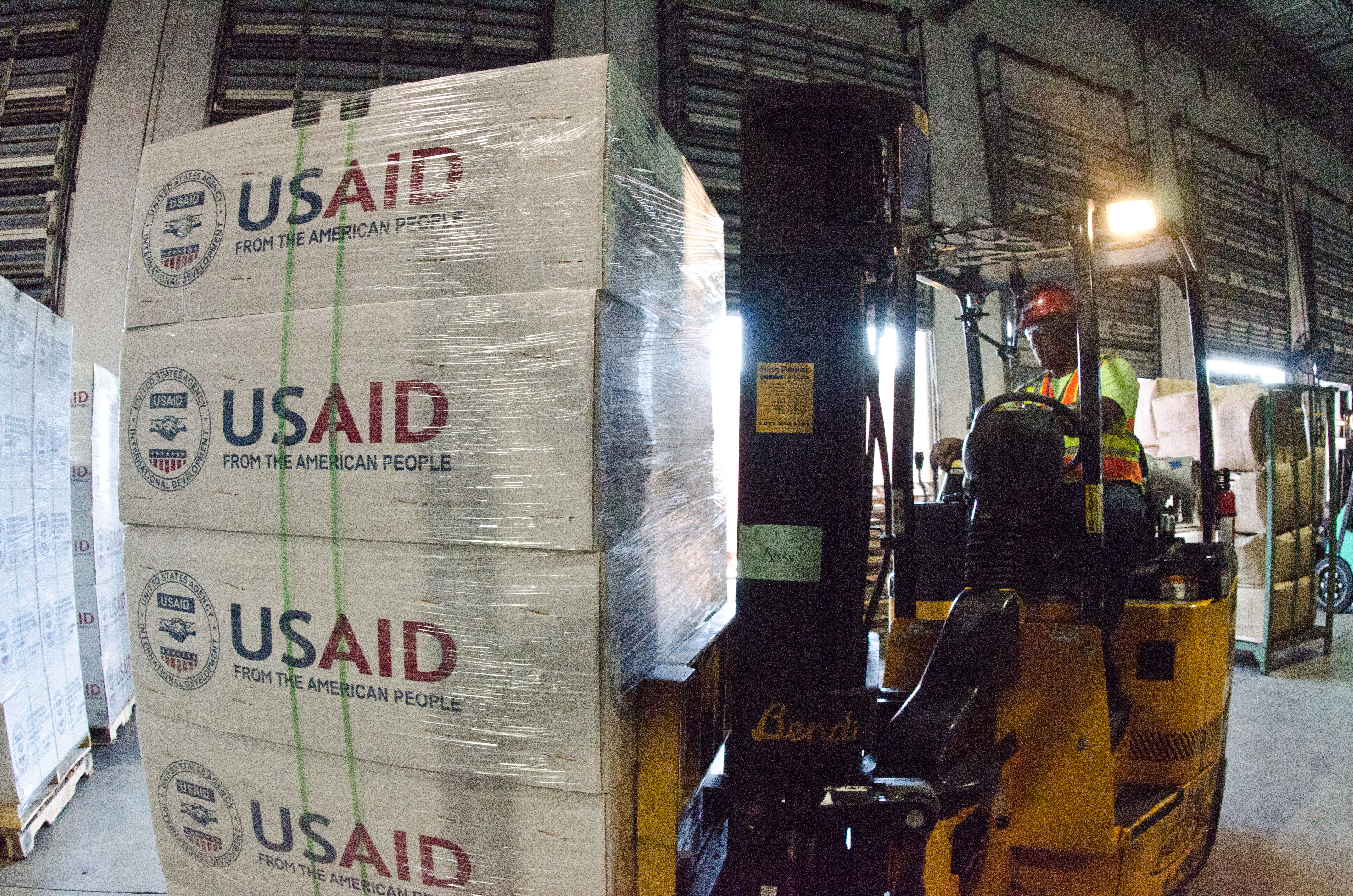 Indian blue-collar warehouse and logistics material handling workforce